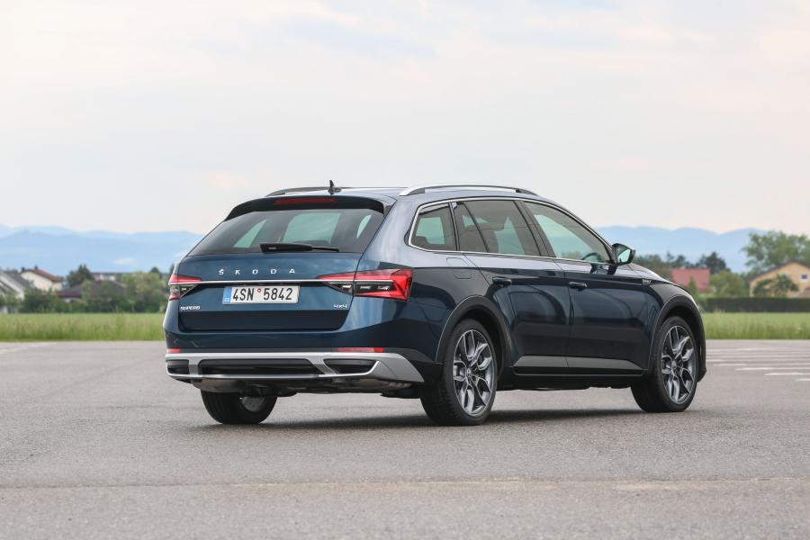  Skoda Superb Scout 2019 года  (WW) (фото 41 из 72)